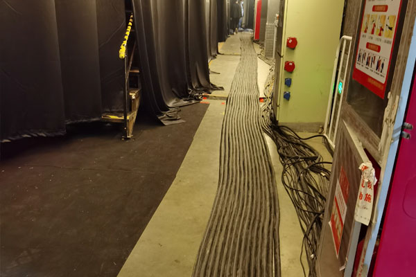 灵山柴油发电机组的输出电压可以调节到哪些范围？